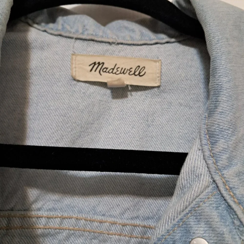 Women,s Denim Vest - Picture 3 of 6